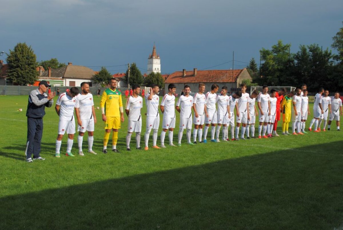 Probleme mari la o echipă din România » Antrenorul a plecat deși echipa era pe locul 2