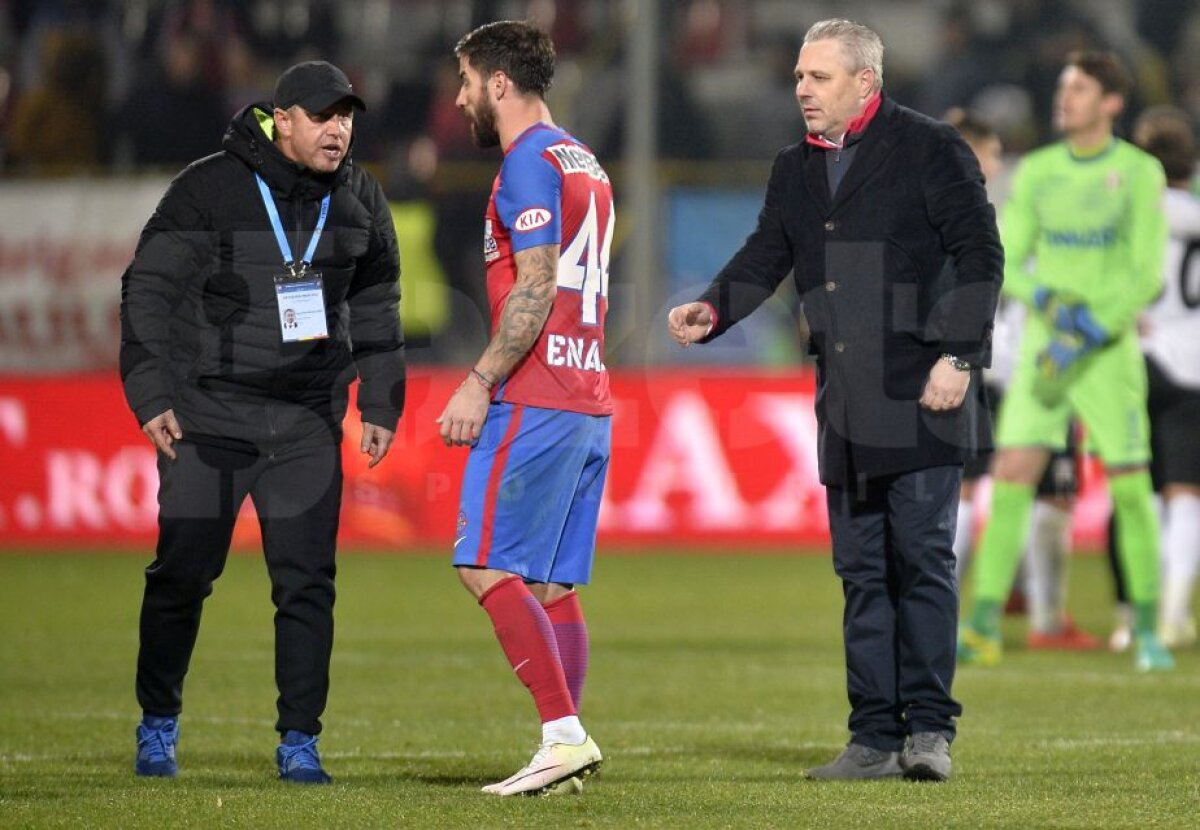 VIDEO+FOTO Scandal pe gazon după Astra - Steaua » Reacție furibundă a lui Reghecampf: "Voi nu gândiți?"