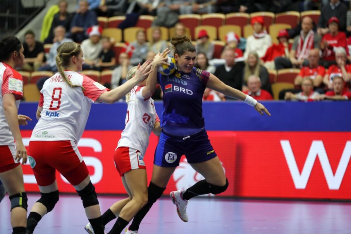 VIDEO+FOTO » România pierde în fața Danemarcei, 17-21, și ratează calificarea în semifinale! Cu cine vor juca "tricolorele" pentru locurile 5-6