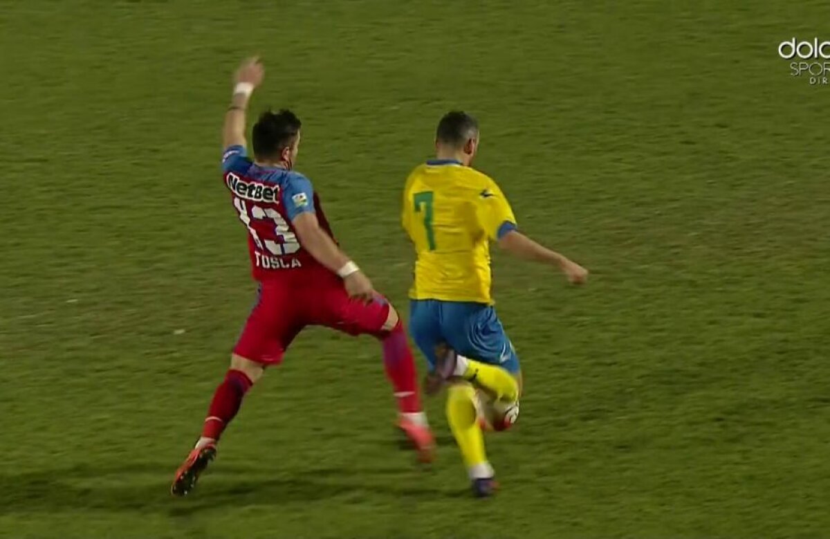 FOTO și VIDEO "Cine-i ăsta, că nici nume de fotbalist nu are!" » Un episod de senzație cu Nilă, omul cu care Toșca va avea coșmaruri