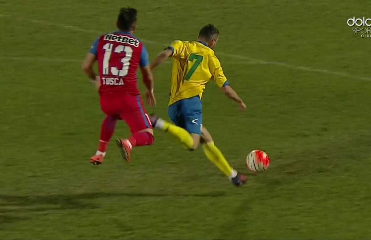 FOTO și VIDEO "Cine-i ăsta, că nici nume de fotbalist nu are!" » Un episod de senzație cu Nilă, omul cu care Toșca va avea coșmaruri