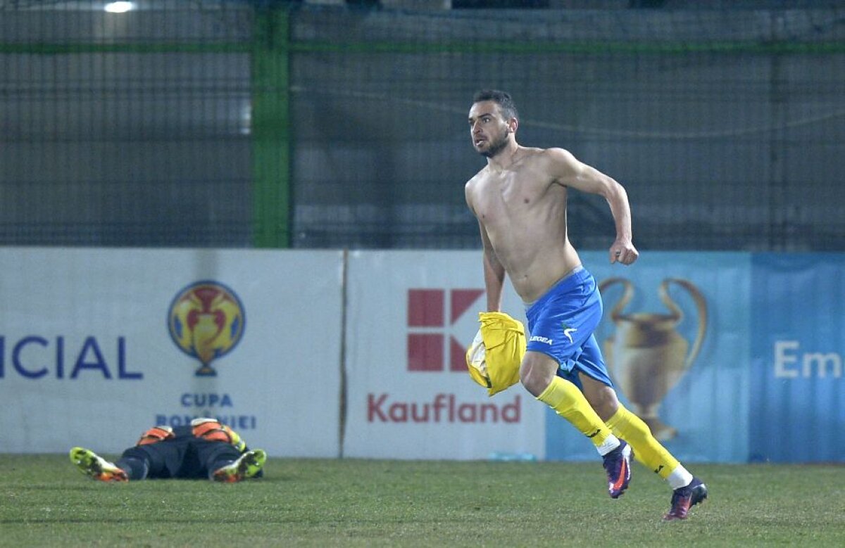 FOTO și VIDEO "Cine-i ăsta, că nici nume de fotbalist nu are!" » Un episod de senzație cu Nilă, omul cu care Toșca va avea coșmaruri