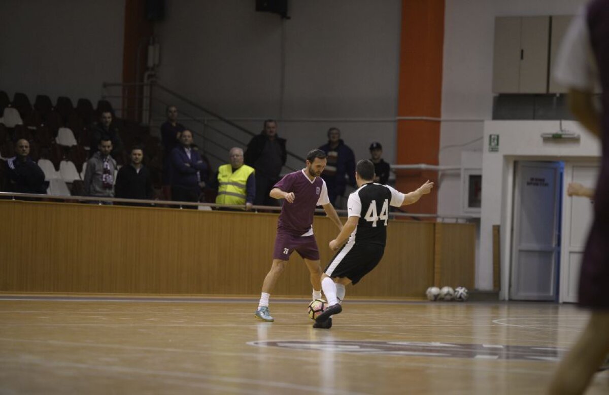 FOTO Spectacol ca pe vremuri la disputa old boys dintre Rapid și Sportul » Gigel Bucur, 4 goluri