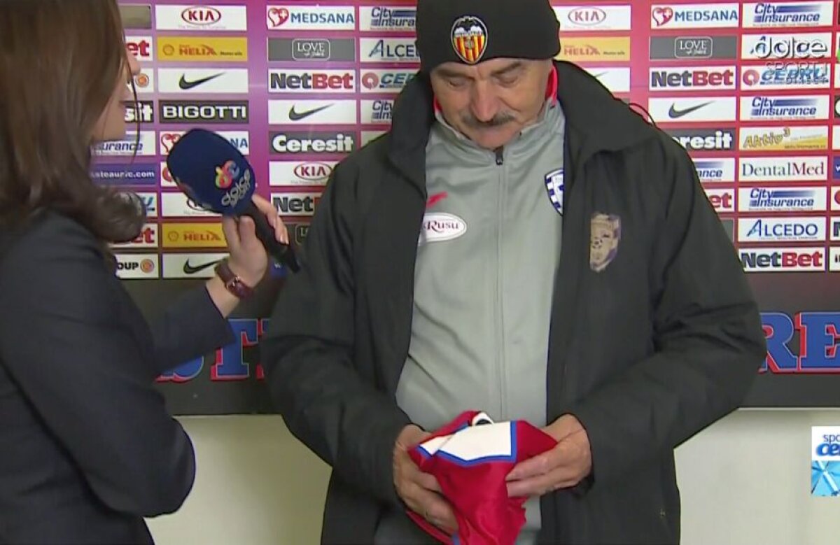 FOTO Moment antologic cu Ionuț Popa la finalul partidei cu Steaua » Cum a apărut la interviuri