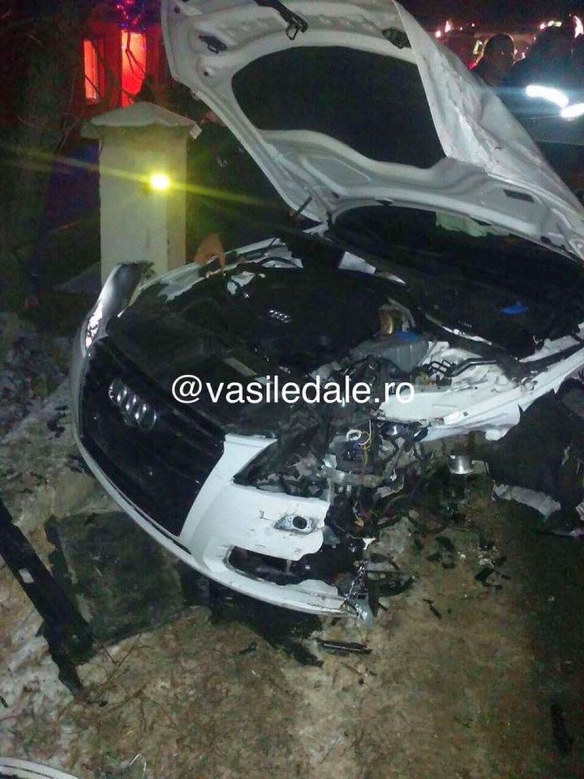 UPDATE GALERIE FOTO Un fotbalist din Liga 1, implicat într-un grav accident de circulație. Atenție, imagini cu puternic impact emoțional! 