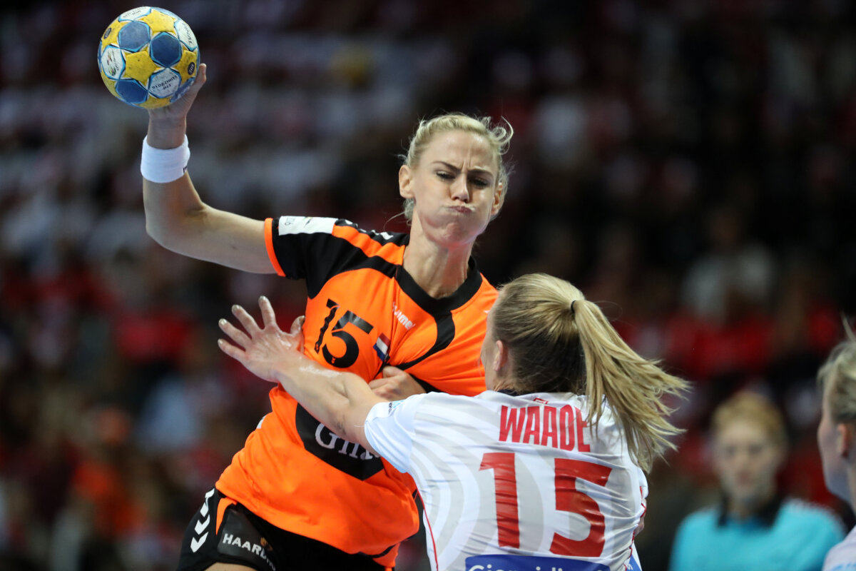 VIDEO+FOTO S-a terminat finala Campionatului European! Prestație fabuloasă din partea unei jucătoare: Neagu a pierdut titlul de golgheter