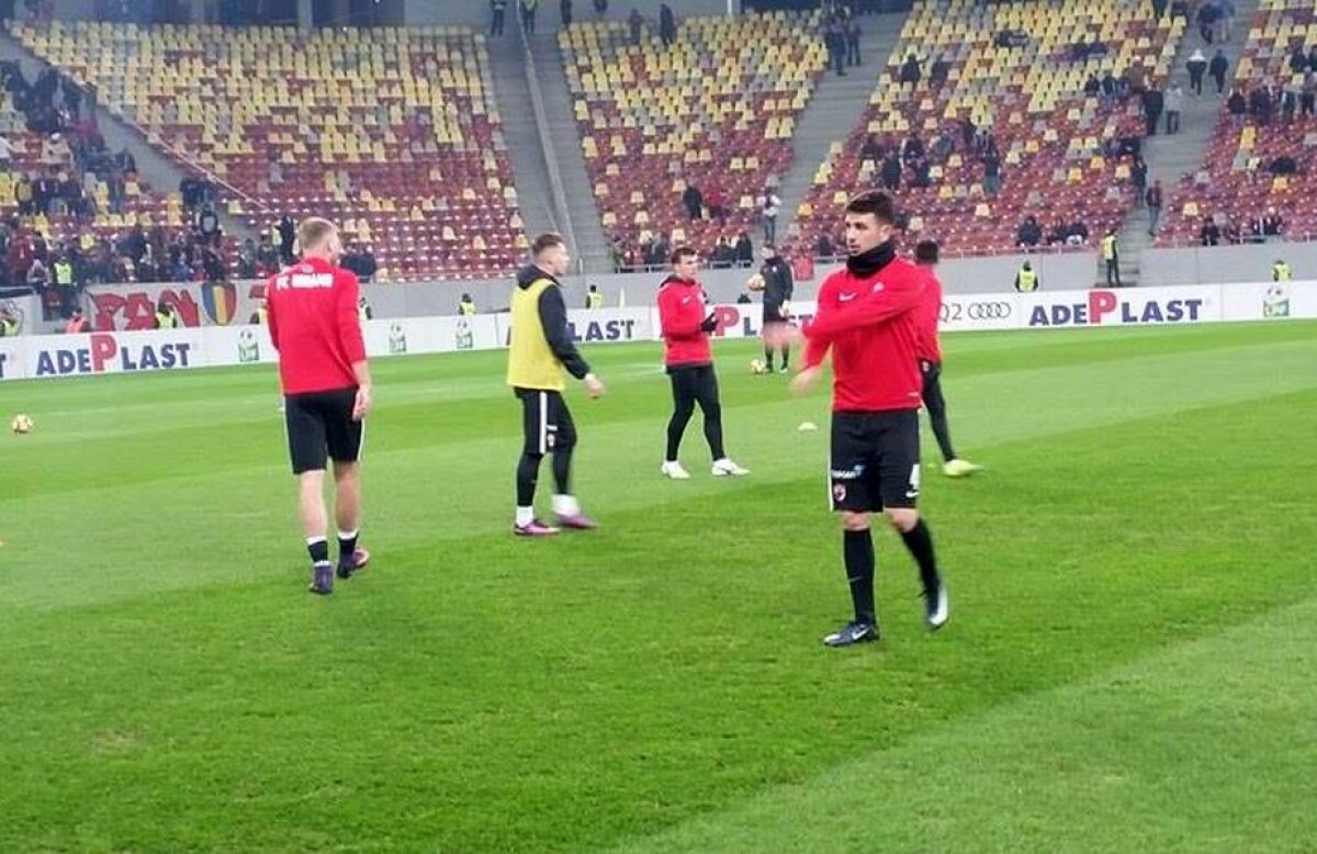 VIDEO + FOTO DAUNĂ TOTALĂ: Dinamo - Steaua 4-1, Ando - Reghe 7-2! "Câinii" și-au surclasat rivala și în semifinalele Cupei Ligii, după episodul din urmă cu fix o lună, din Liga 1