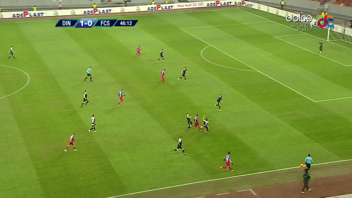 GALERIE FOTO Greșeala pe care nimeni n-a observat-o la Derby! Debutantul Feșnic a comis-o în primele minute din repriza secundă 