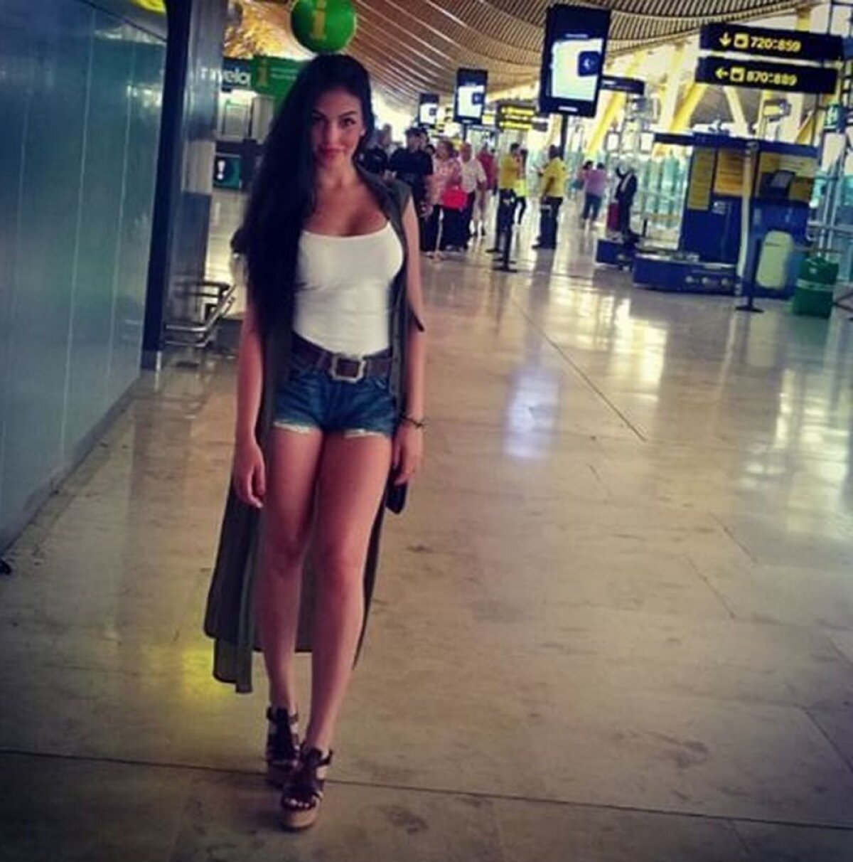 GALERIE FOTO Noi imagini cu Ronaldo și noua sa iubită! Ținuta Georginei a luat ochii celor din jur 