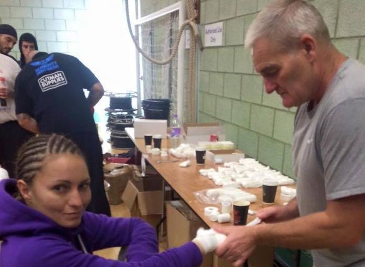 Gemene. Corporatiste. Luptătoare » Roxana şi Raluca Dinescu lucrează la compania Oracle şi în acelaşi timp sunt luptătoare de MMA