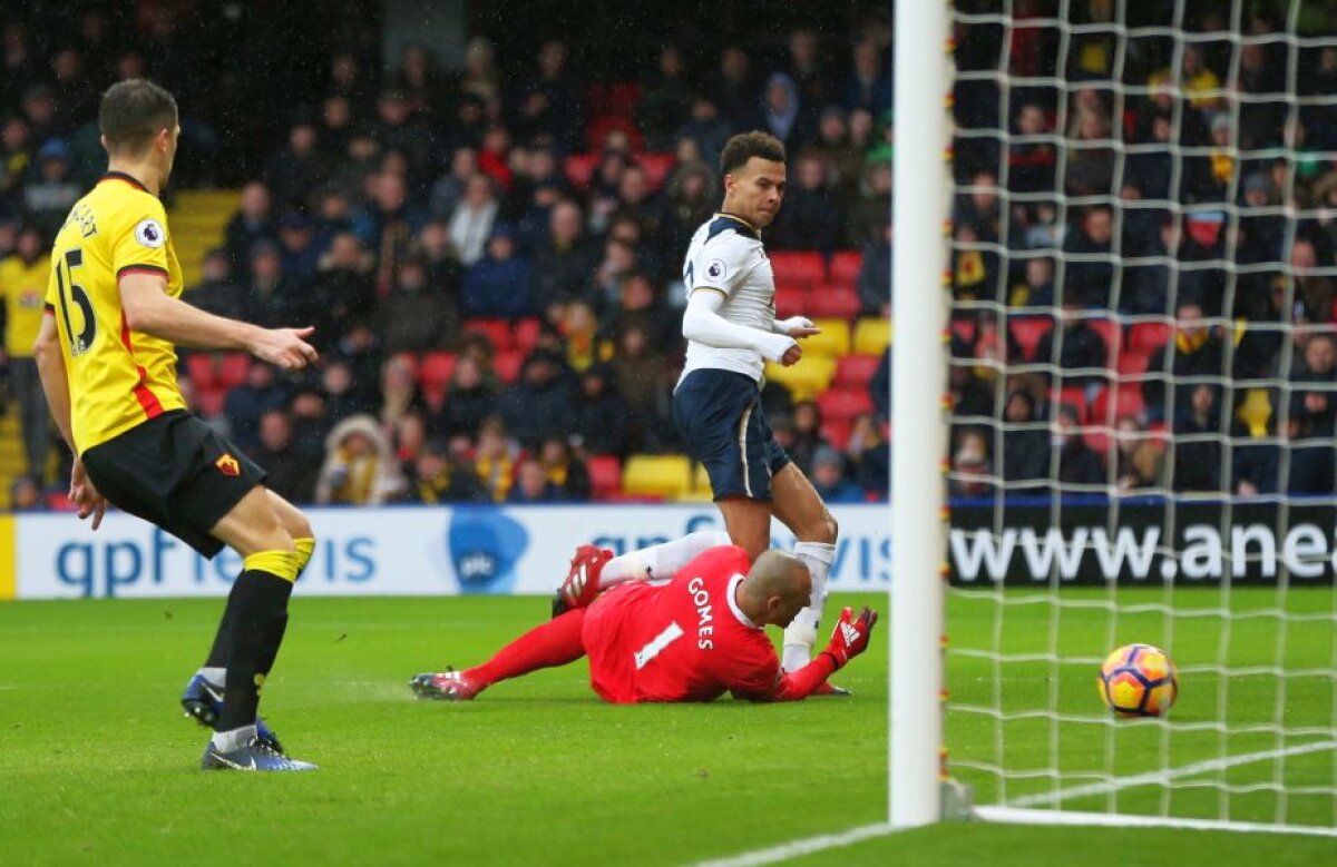 FOTO și VIDEO Echipa lui Pantilimon a fost umilită de Tottenham, în prima zi a anului » Românul primește o veste bună