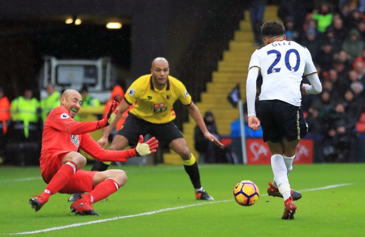 FOTO și VIDEO Echipa lui Pantilimon a fost umilită de Tottenham, în prima zi a anului » Românul primește o veste bună