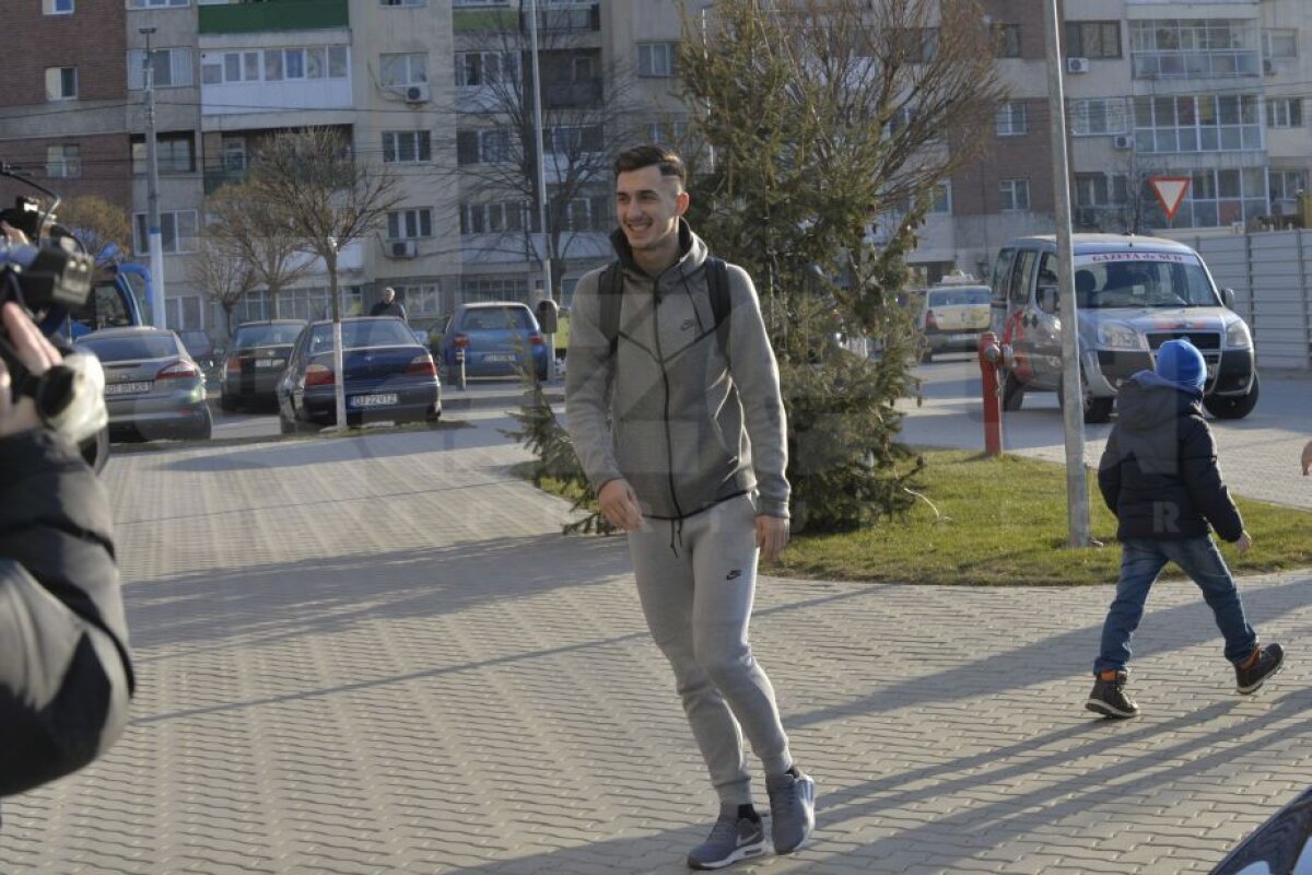 GALERIE FOTO Andrei Ivan a împlinit azi 20 de ani. Ce planuri are la Craiova » Cine a fost azi la reunire