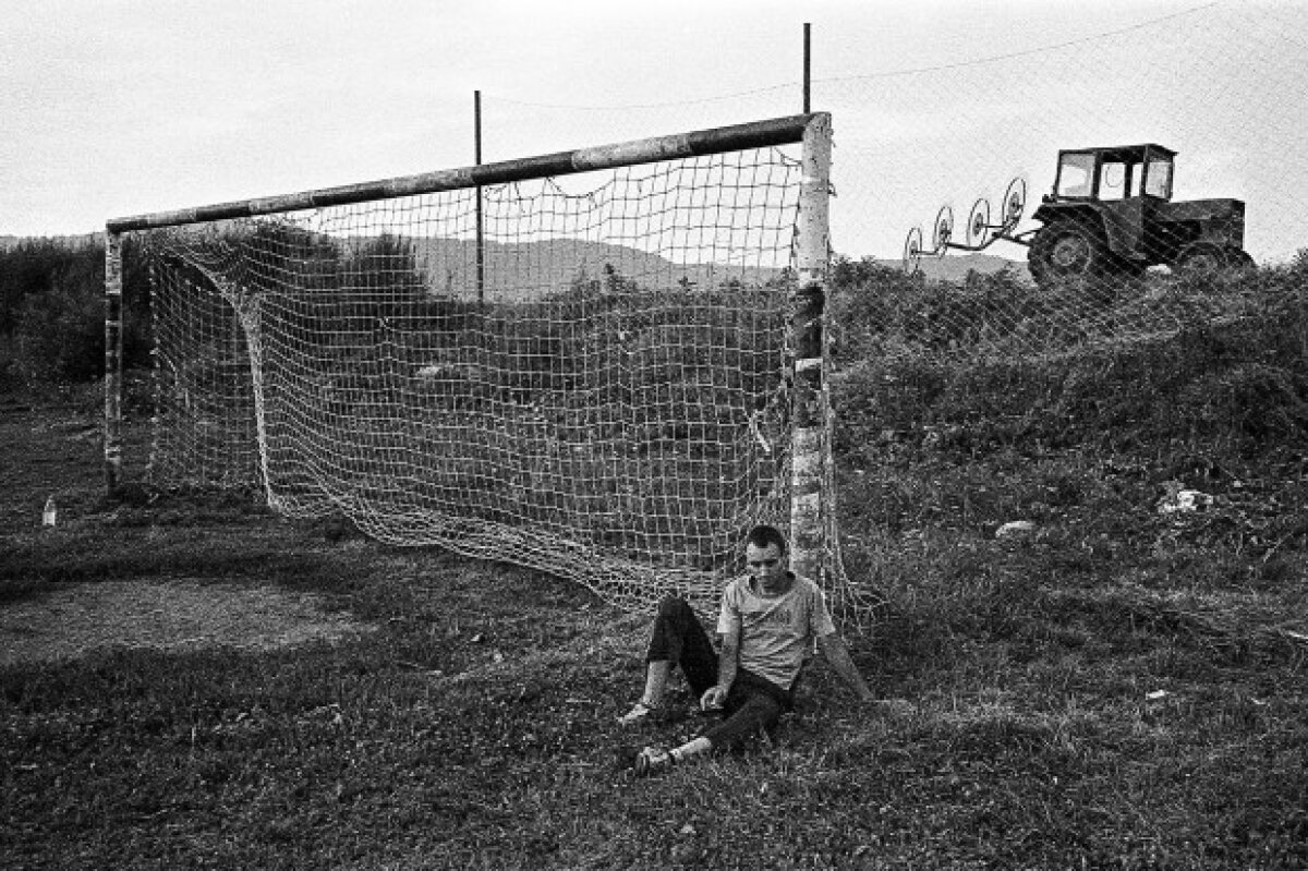 FOTO Proiect unic: doi fotografi au făcut peste 2.000 de poze la toate turneele de oină din ultimii doi ani