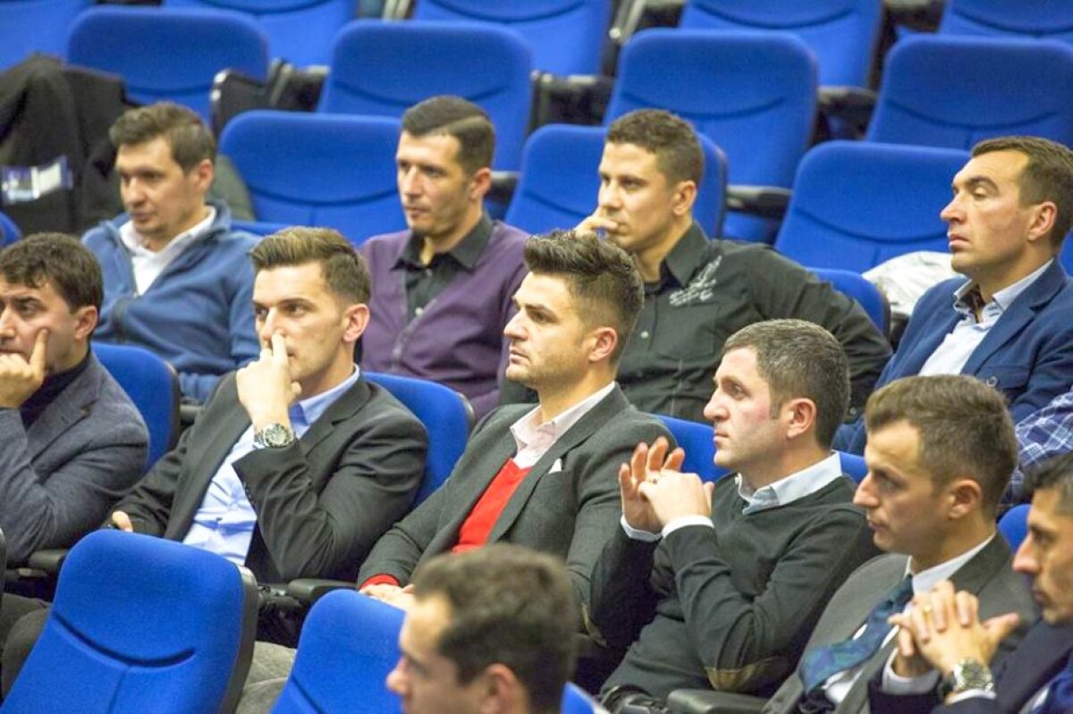 VIDEO+FOTO 22 de foști fotbaliști români au obținut licența UEFA B+A » Printre aceștia se numără mulți de la Steaua și Dinamo