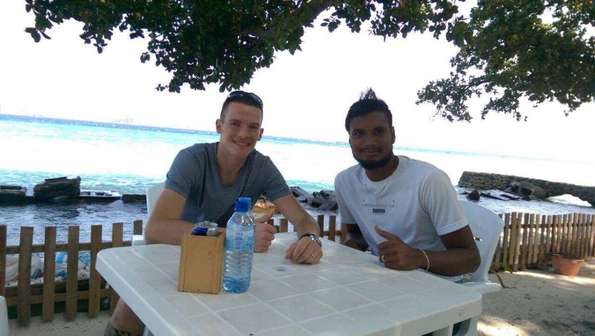 FOTO + VIDEO Primele imagini cu Andrei Cordoș în Maldive! A devenit coleg cu un fotbalist celebru în mediul virtual :)