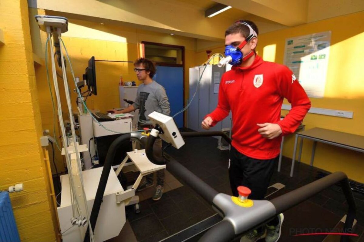 FOTO și VIDEO Răzvan Marin a efectuat vizita medicală! Primele imagini cu mijlocașul în vestiarul lui Standard