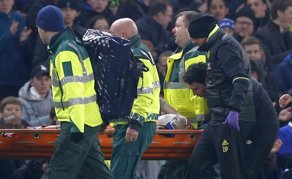UPDATE // GALERIE FOTO Imagini de groază în Chelsea - Hull » Ryan Mason a suferit o fractură craniană și a fost operat de urgență