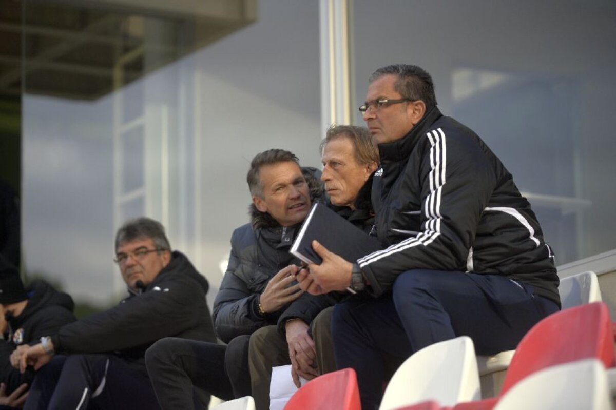 FOTO Minunea din Antalya! Cu cine s-a întâlnit Reghecampf la amicalul Stelei și cum a reacționat