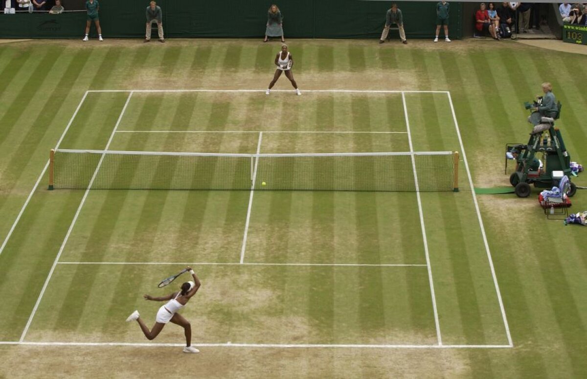 Finală retro » Serena și Venus Williams își vor disputa trofeul de la Australian Open, la 16 ani distanța de la prima lor confruntare într-o finală de Mare Șlem