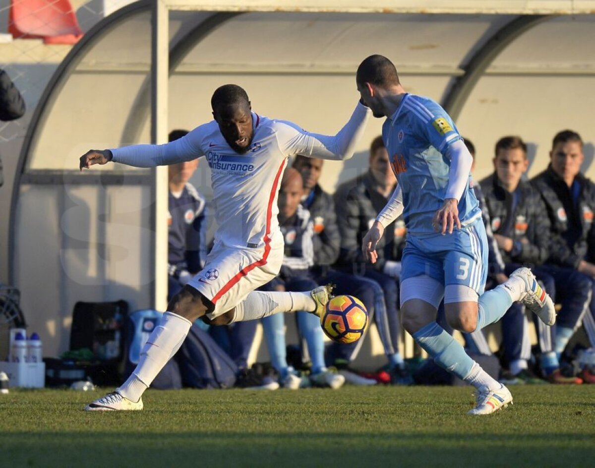 VIDEO + FOTO » Steaua - Slovan Bratislava 1-2 » Denis Alibec a reușit primul său gol, dar apărarea lui Reghe scârțâie din toate încheieturile!