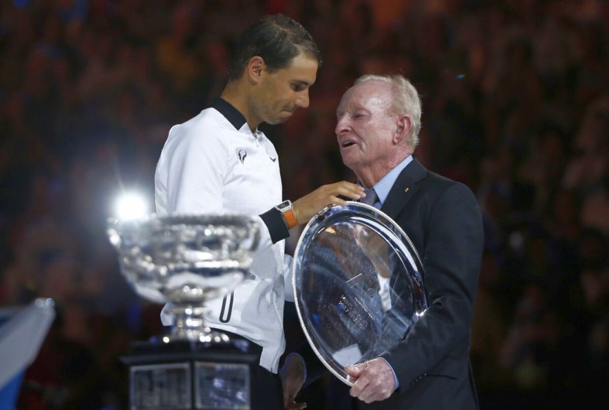 FOTO » CAMPION ABSOLUT! Roger Federer triumfă la Australian Open după un meci EPIC în fața lui Rafael Nadal! Elvețianul ajunge la 18 Grand Slam-uri