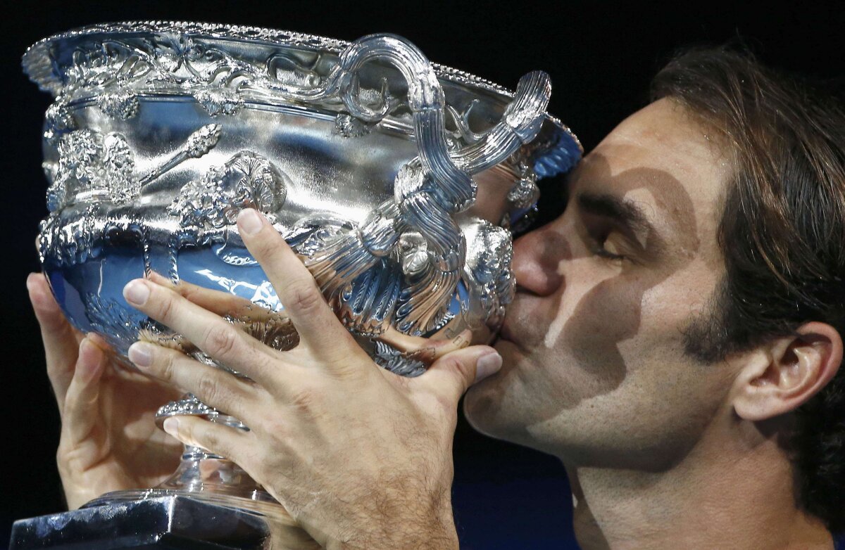 GALERIE FOTO Cele mai tari 25 de imagini de la finala Federer - Nadal » Momente emoționante cu Roger în lacrimi