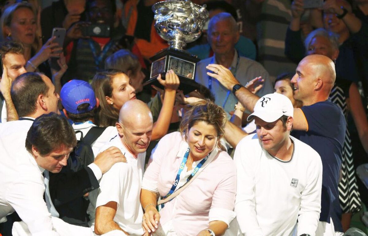 GALERIE FOTO Cele mai tari 25 de imagini de la finala Federer - Nadal » Momente emoționante cu Roger în lacrimi