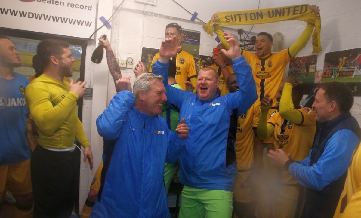 VIDEO+FOTO Surpriză de proporții în Cupa Angliei! O echipă promovată în Liga a 5-a a învins-o pe Leeds » Spectacol la finalul meciului