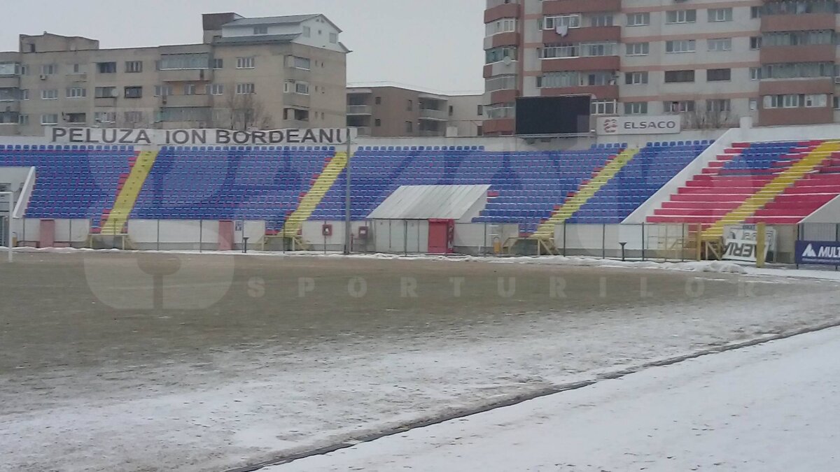 GALERIE FOTO Liga 1 sub atenționare de cod roșu! Cum se prezintă 5 dintre cele 7 stadioane pe care se va juca în weekend 