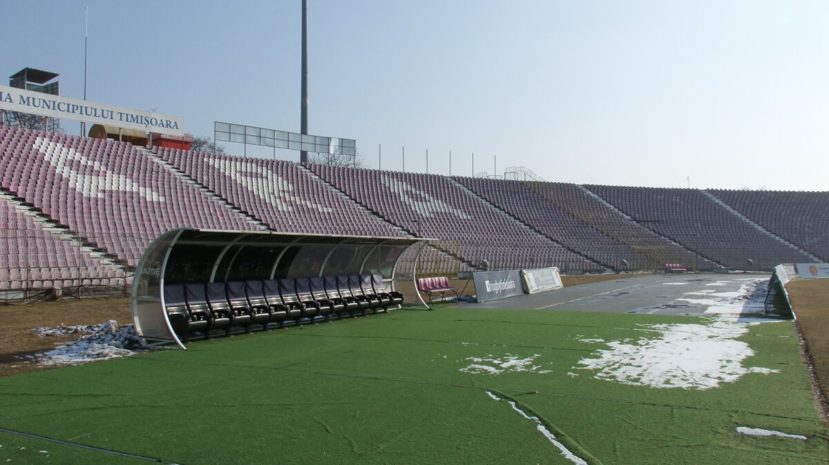 GALERIE FOTO Liga 1 sub atenționare de cod roșu! Cum se prezintă 5 dintre cele 7 stadioane pe care se va juca în weekend 