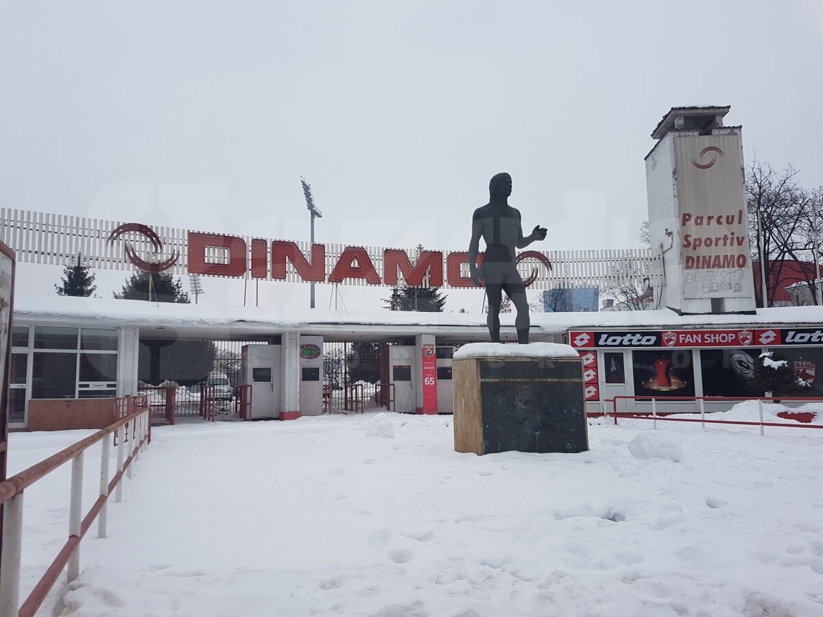 GALERIE FOTO Liga 1 sub atenționare de cod roșu! Cum se prezintă 5 dintre cele 7 stadioane pe care se va juca în weekend 