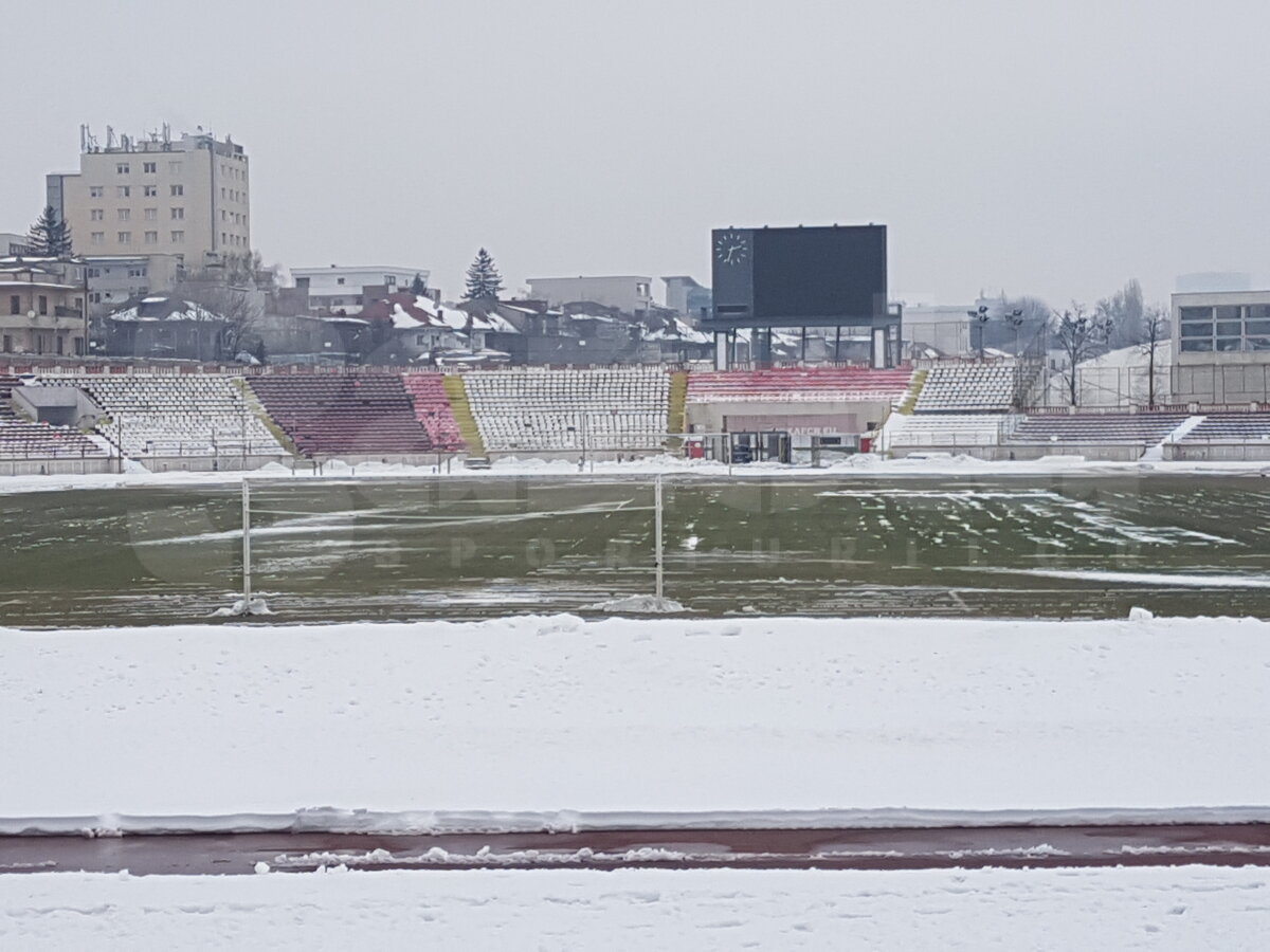 GALERIE FOTO Liga 1 sub atenționare de cod roșu! Cum se prezintă 5 dintre cele 7 stadioane pe care se va juca în weekend 