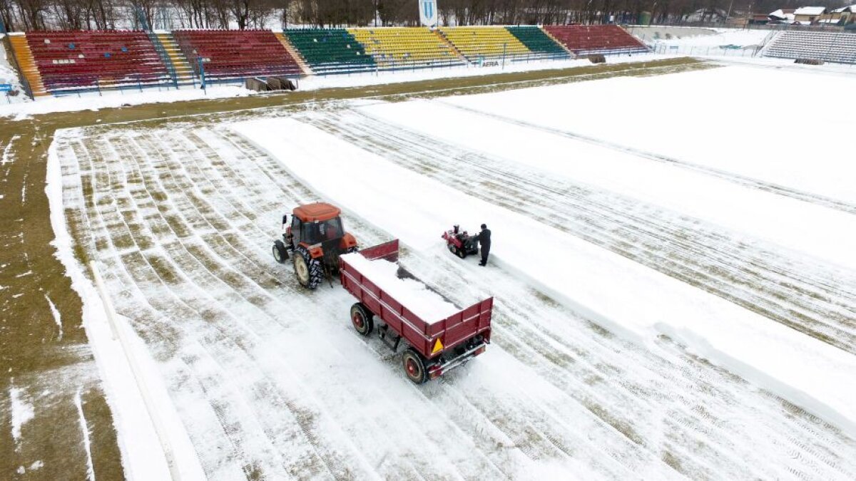 GALERIE FOTO Liga 1 sub atenționare de cod roșu! Cum se prezintă 5 dintre cele 7 stadioane pe care se va juca în weekend 