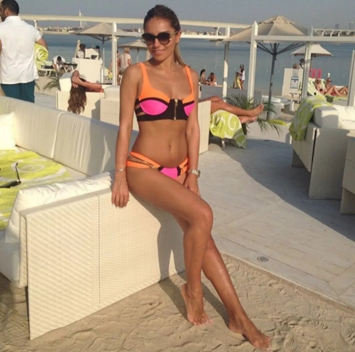 Galerie FOTO incendiară: una pe echipă! S-a ales cea mai sexy WAG de la fiecare club din Premier League!