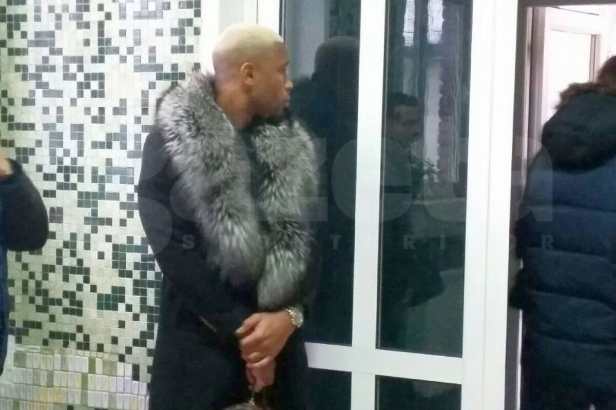 UPDATE / VIDEO + FOTO Primele imagini cu noua achiziție a lui Dinamo la București » "Prince Akeem" a trecut vizita medicală! :D Apariție extravagantă la INMS