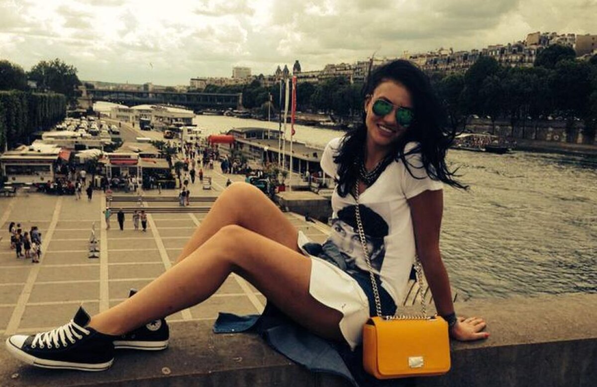 GALERIE FOTO » Imagini HOT cu cea mai sexy voleibalistă din România