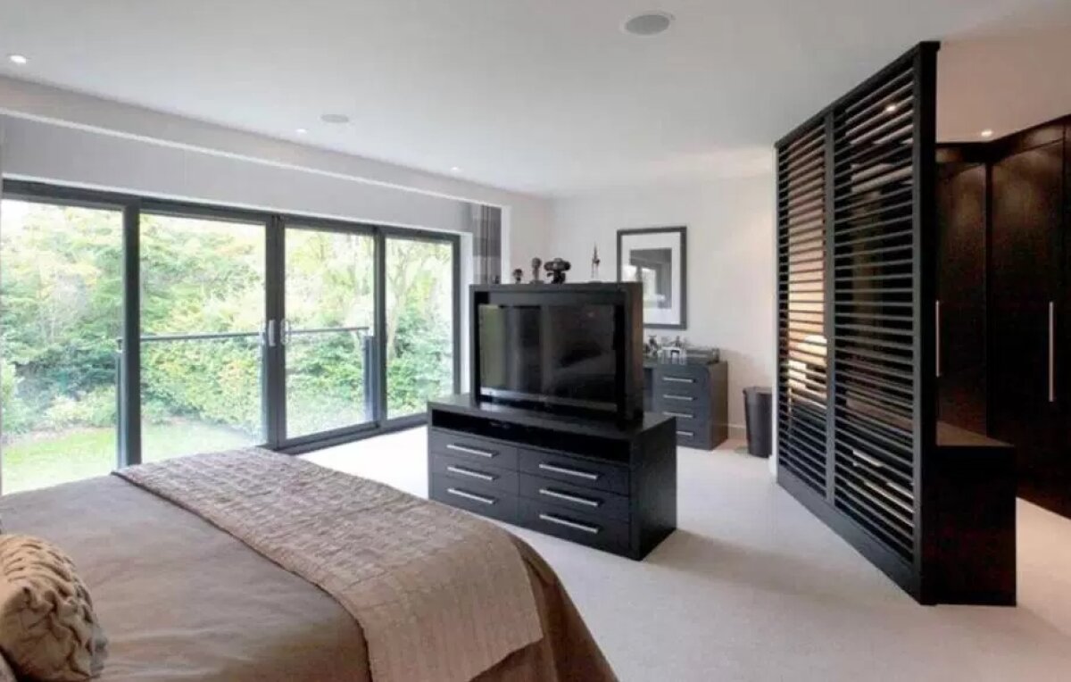 GALERIE FOTO Superachiziție făcută de Pogba! Cum arată casa celui mai scump fotbalist din istorie 