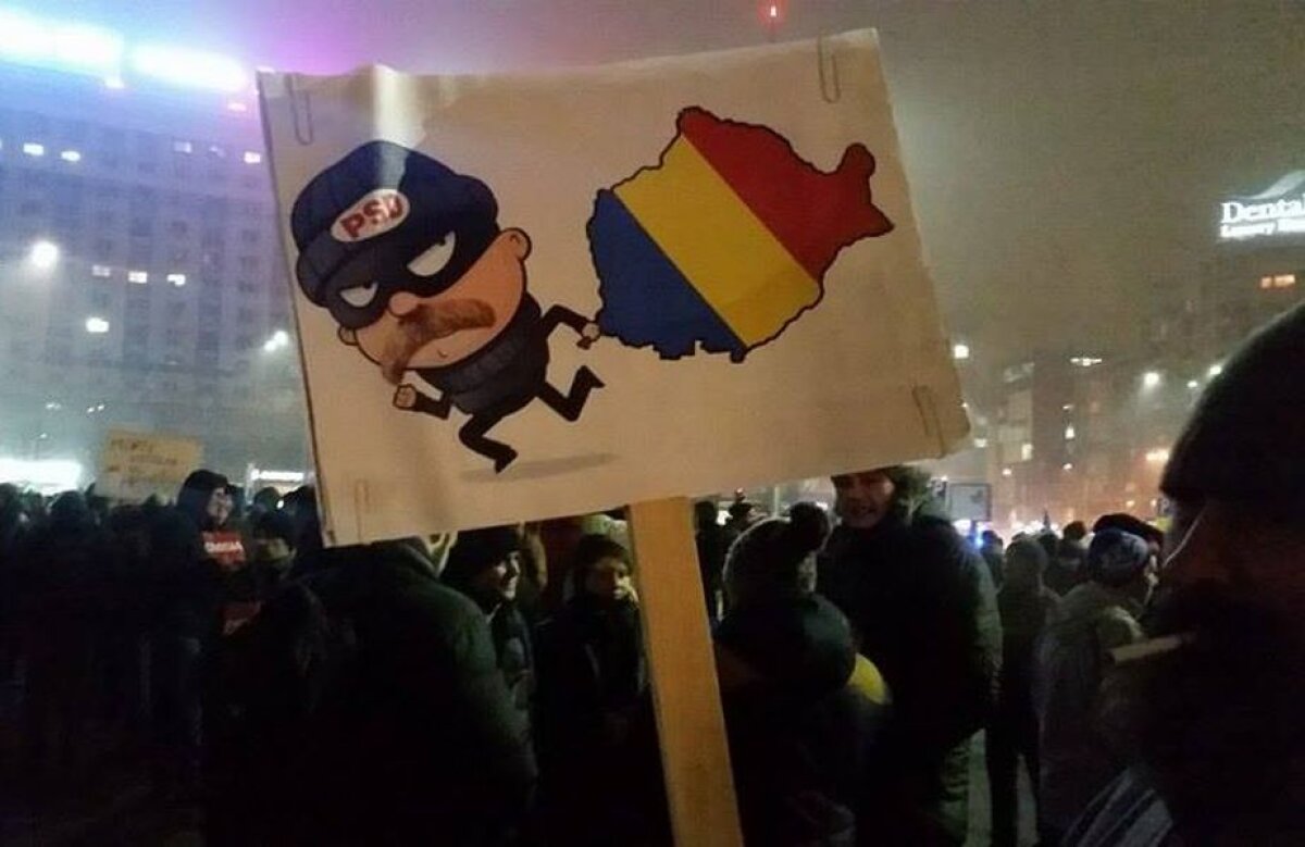 FOTO A șaptea zi de proteste » Oamenii ies în continuare în stadă împotriva guvernului Grindeanu! Contramanifestație la Cotroceni