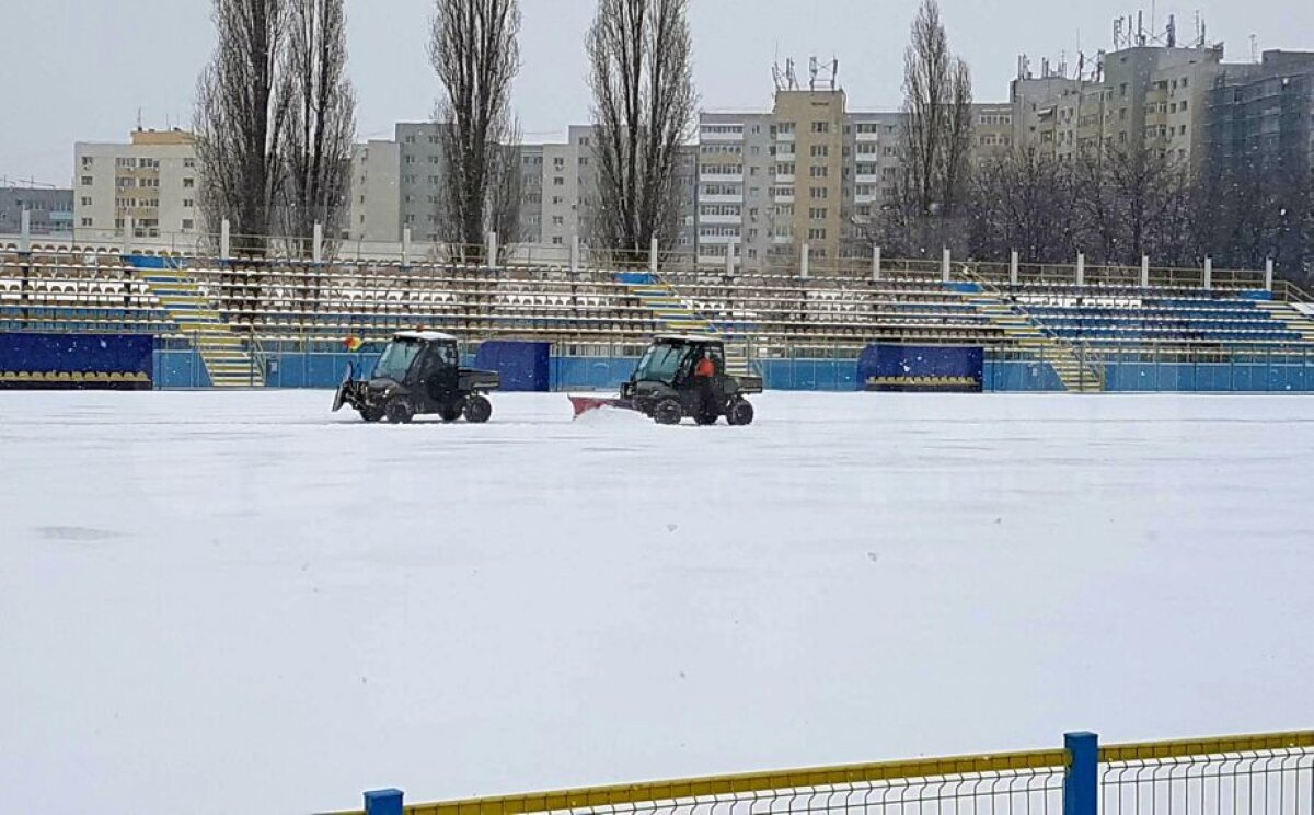 VIDEO + FOTO Fotbal pe zăpadă! Liderul din Liga a 2-a și liderul din Liga a 3-a au jucat un amical spectaculos! S-au marcat 8 goluri