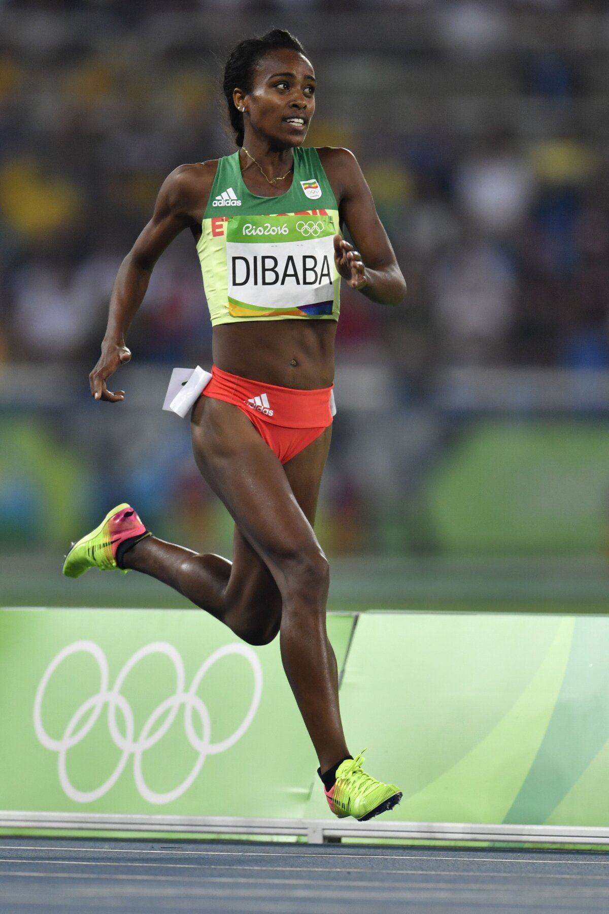 Gabi Szabo mai pierde un record: o atletă din Etiopia a depășit-o în proba de 2.000 de metri indoor