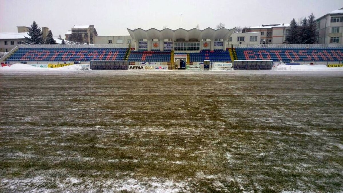 GALERIE FOTO Mobilizare încredibilă la stadion! Finanțatorul a sărit în ajutorul celor de la Primărie: "Ne batem joc de fotbal"