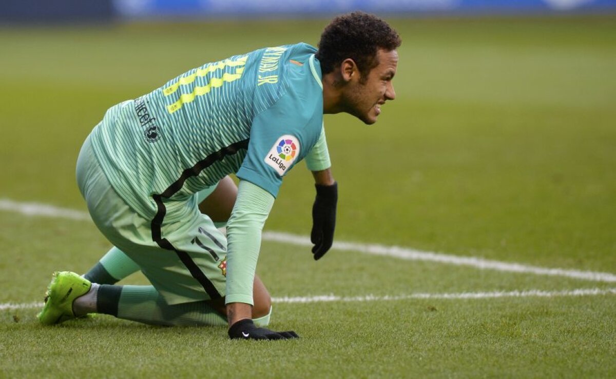 VIDEO + FOTO Set Barcelona! Catalanii au demolat-o pe Alaves și urcă pe primul loc în La Liga » Accidentare horror pentru Aleix Vidal