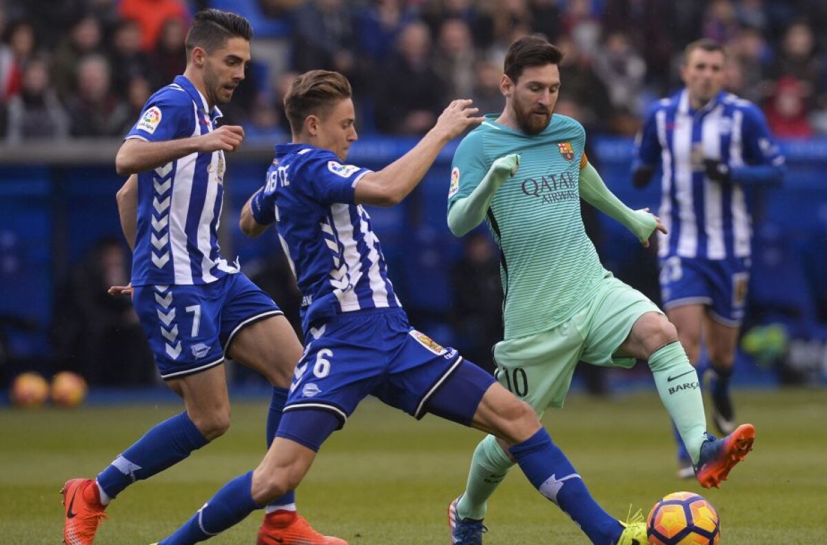 VIDEO + FOTO Set Barcelona! Catalanii au demolat-o pe Alaves și urcă pe primul loc în La Liga » Accidentare horror pentru Aleix Vidal