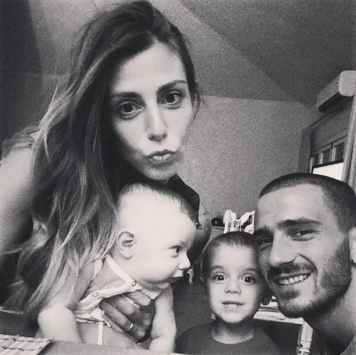 FOTO Soția unui star italian a surprins pe Instagram: "Mă gândeam să vă spun ceva interesant"