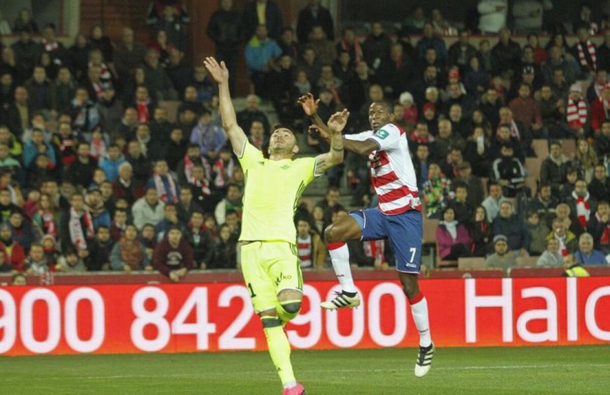 Depășit! Nota 4! Alin Toșca, liderul apărării andaluze în fața Barcelonei și Valenciei, a greșit și el într-o seară de coșmar pentru Betis