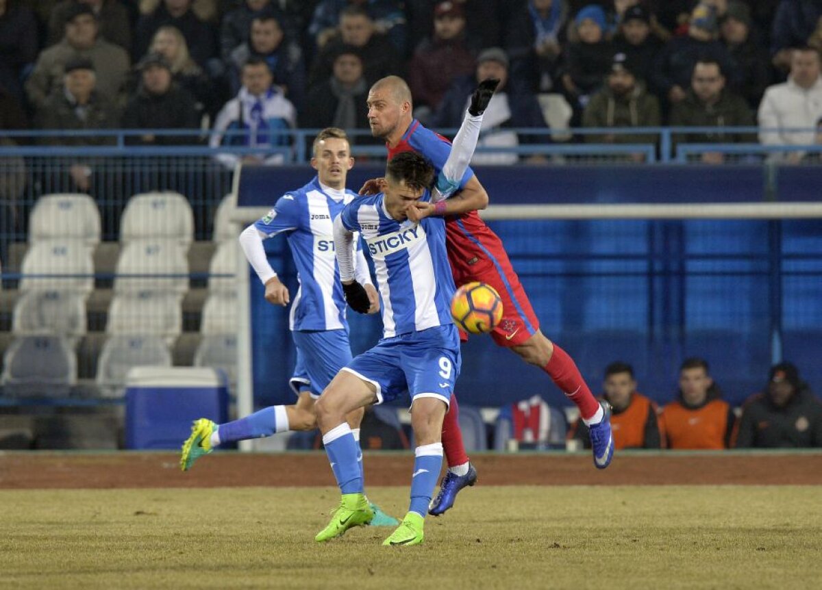 VIDEO+FOTO #steauaesteaua » ”Roş-albaştrii” au învins din nou Craiova, 2-1, după un fotbal solid, ajutată de golurile a doi renegaţi, Pintilii şi Enache