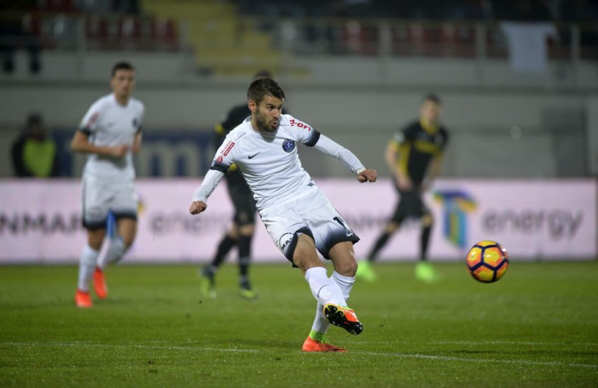 VIDEO și FOTO Trei puncte pentru play-off » Astra obține victoria care ar putea face diferența în lupta cu Dinamo, 1-0
