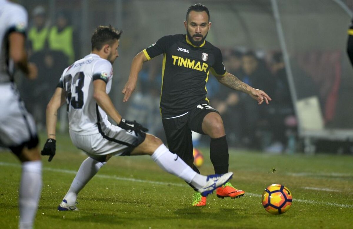 VIDEO și FOTO Trei puncte pentru play-off » Astra obține victoria care ar putea face diferența în lupta cu Dinamo, 1-0