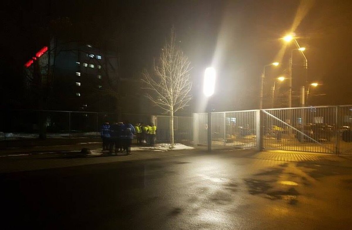 VIDEO + FOTO EXCLUSIV Imagini dezolante la debutul lui Contra pe banca lui Dinamo » Stadion pustiu cu puțin timp înaintea meciului